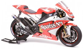 1:12 Yamaha YZR-M1 '04 No.7/No.33