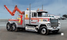 01.24 US WRECKER TRUCK