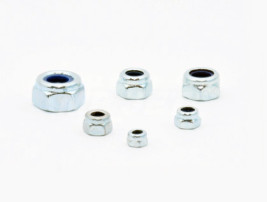 Samojistná matice M4 (10 ks)