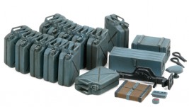 1:35 German Jerry Can Set (Early Type) 12pcs