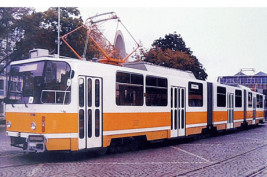 1:87 Článková tramvaj Tatra KT8D5, DP Brno, veletržní nátěr, epocha IV