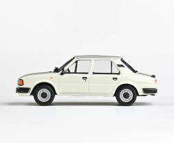 1:43 Skoda 120L (1984) – Eisweiß