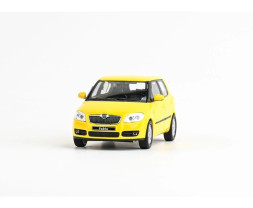 1:43 Skoda Fabia II (2006) – gelber Sprint