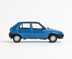 1:43 Skoda Favorit 136L (1988) – blauer Skoda