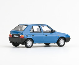 1:43 Skoda Favorit 136L (1988) – blauer Skoda