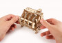 Dřevěné 3D mechanické puzzle – mechanické počítadlo.