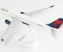 1:200 Airbus A330-941, Delta Air Lines, 2010s Colors (Snap-Fit)