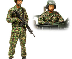 1:16 JGSDF Tank Crew