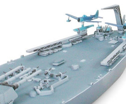 1:700 USS Missouri BB-63 (Water Line Series)
