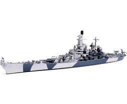 1:700 USS Iowa BB-61 (Water Line Series)