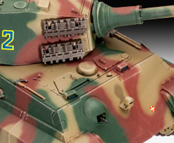 1:35 Tiger II Ausf.B w/ Henschel Turret (Model Set)