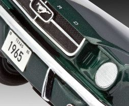1:24 Ford Mustang 2+2 Fastback, 1965 (Model Set)