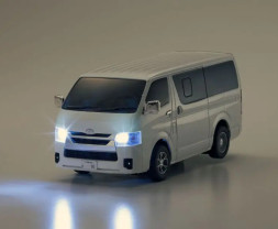 1:28 First Mini-Z Toyota Hi-Ace Super GL (White)