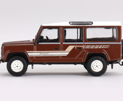 1:64 Land Rover Defender 110 1985 County Station Wagon Russet Brown