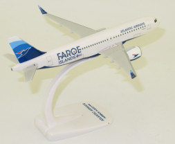 1:200 Airbus A320-251N Atlantic Airways, Named ″Tita Vinther - Textile artist 1941-2019″ (Snap-Fit)