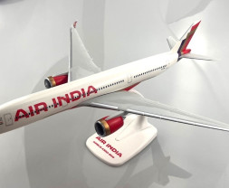 1:200 Airbus A350-941 Air India ″2023″ Colors (Snap-Fit)