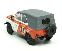 1:43 UAZ-469