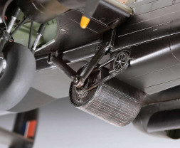 1:72 Avro Lancaster B.III ″Dambusters″ (Model Set)