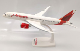1:200 Boeing B787-8 Avianca ″2010s″ Colors (Snap-Fit)