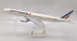 1:200 Boeing B777-328ER Air France ″2010s″ Colors, Named ″Strasbourg″ (Snap-Fit)