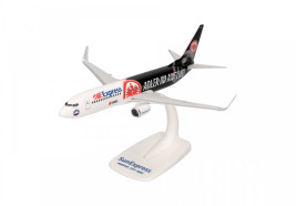 1:200 Boeing B737-8MA(WL) Sun Express ″Eintracht Frankfurt″ Colors w. ″Adler im Anflug″ Tittles (Snap-Fit)