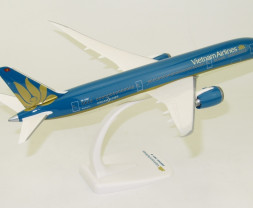 1:200 Boeing B787-9 Vietnam Airlines ″2000s″ colors (Snap-Fit)
