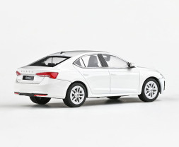 1:43 Skoda Octavia IV (2020) – Candy White