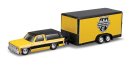 1:64 Maisto Design Tow+Go 1979 Chevrolet K5 Blazer & Trailer
