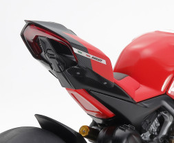 1:12 Ducati Superleggera V4 with Racing Kit