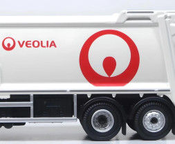 1:76 Dennis Eagle Olympus Refuse Truck Veolia