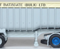 1:76 Volvo F88 Tipper Russell of Bathgate