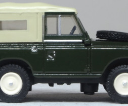 1:76 Land Rover Series 2A SWB Canvas Bronze Green