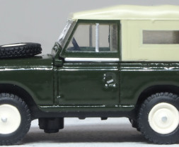 1:76 Land Rover Series 2A SWB Canvas Bronze Green