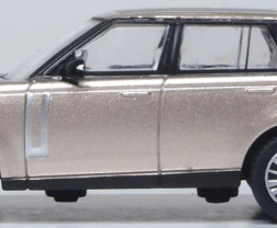 1:76 Range Rover L460 SWB 1st Edition Batumi Gold