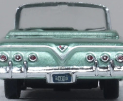 1:87 Chevrolet Impala Convertible 1961 Arbor Green