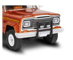 1:24 Jeep J-10 Pickup with Camper Top (1979)
