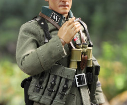 1:12 Rainer WWII German 12th Panzer Division Infantry Lieutenant