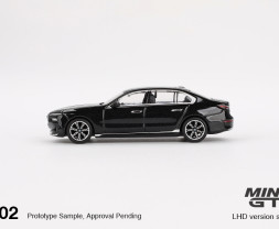 1:64 BMW i7 xDrive60 Black Sapphire