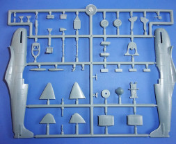 1:72 Supermarine Spitfire Tr.9 ″Military Services″