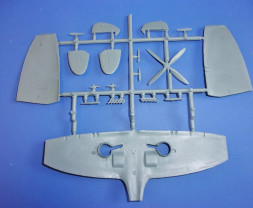 1:72 Supermarine Spitfire Tr.9 ″Military Services″