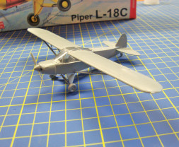 1:72 Piper PA-18 Super Cub