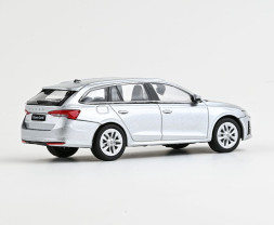 1:43 Skoda Octavia IV FL Combi (2024) – Silber Brillant Metallic