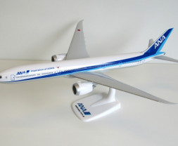 1:200 Boeing B777-9X ANA All Nippon Airways ″2000s″ Colors (Snap-Fit)