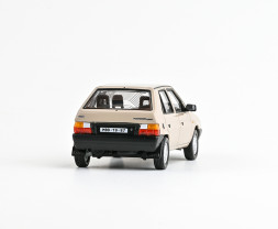 1:43 Skoda Favorit 136L (1988) – beige