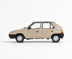 1:43 Skoda Favorit 136L (1988) – beige