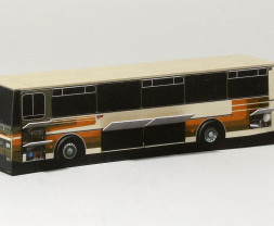1:100 Gastfreundschaft in Lípa und Fernbus Karosa LC 735 (Ausschnitt)