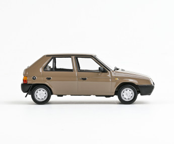 1:43 Skoda Favorit 136L (1988) – Brauner Stein