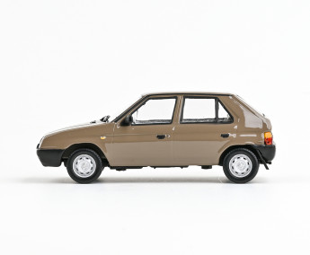 1:43 Skoda Favorit 136L (1988) – Brauner Stein