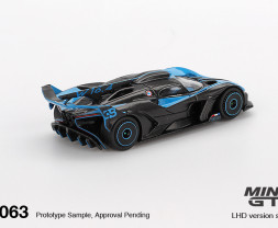 1:64 Bugatti Bolide Presentation - blistr