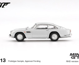 1:64 ASTON MARTIN DB5 Skyfall 2012 (English version) blistr